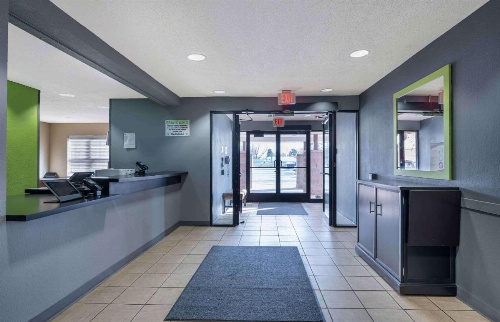 Suburban Studios Columbus North image 3